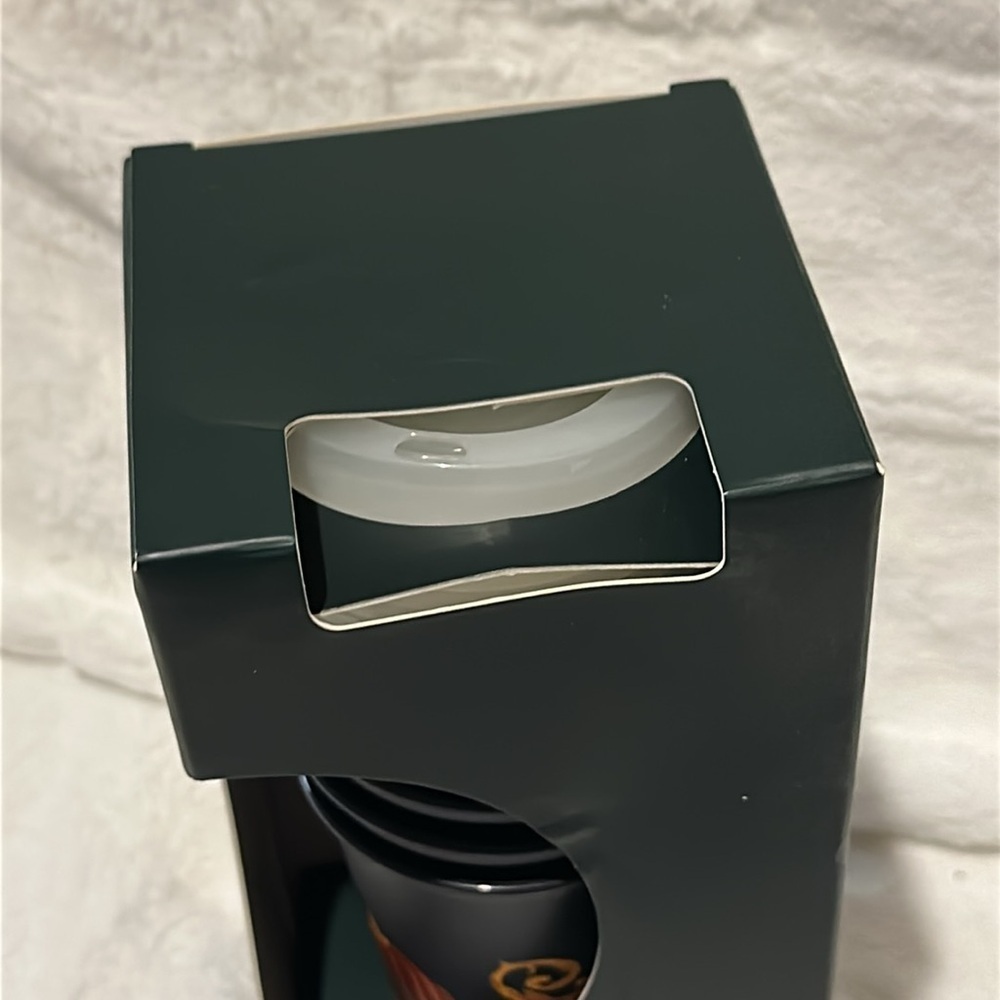 Starbucks Halloween 2021 Glow in the Dark Lids Reusable Cups Set of 6 New w Box - Picture 3 of 6